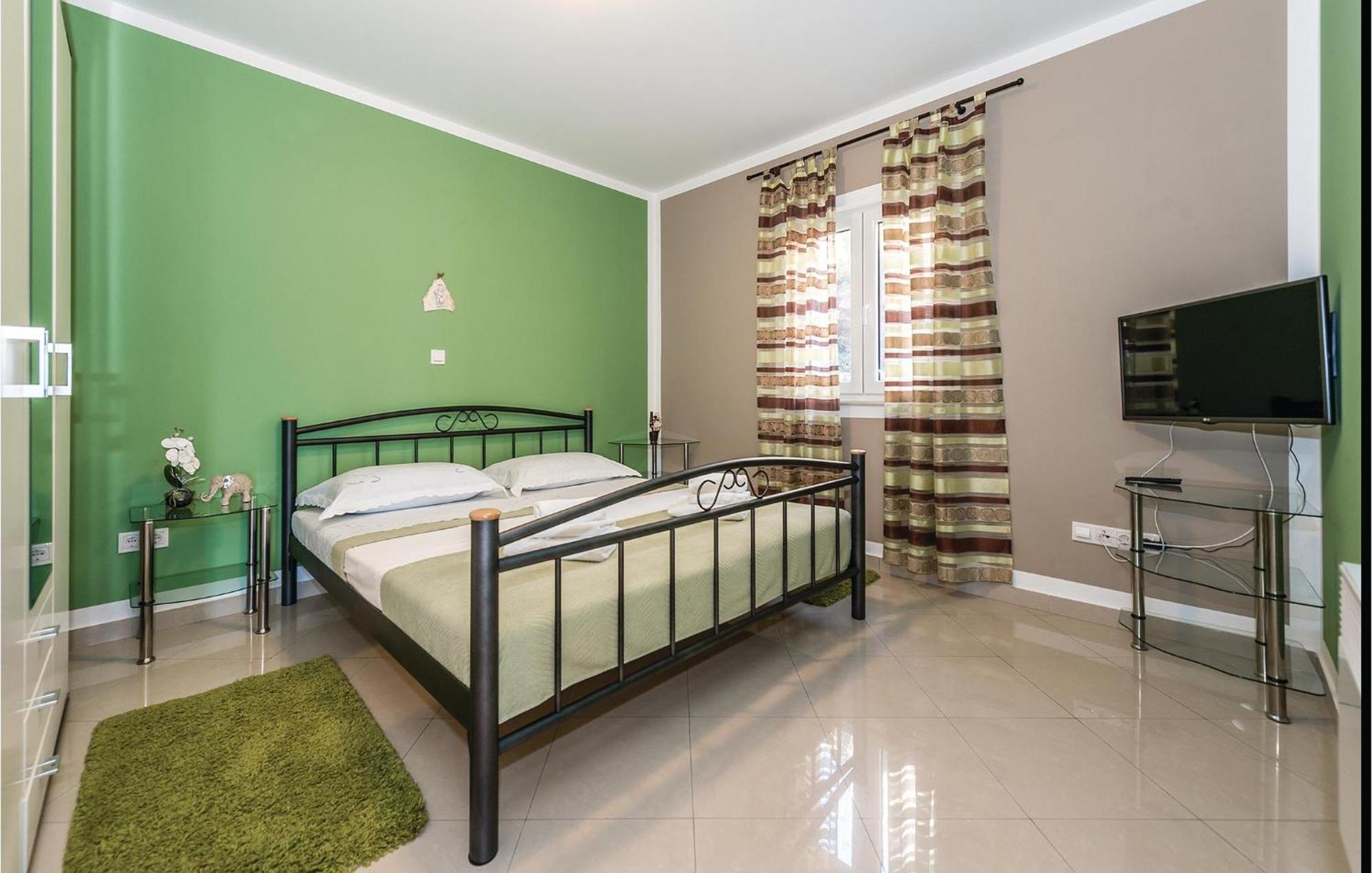 Gorgeous Home In Kijevo With Kitchen Ngoại thất bức ảnh